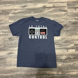 NINTENDO T-SHIRT MENS LARGE